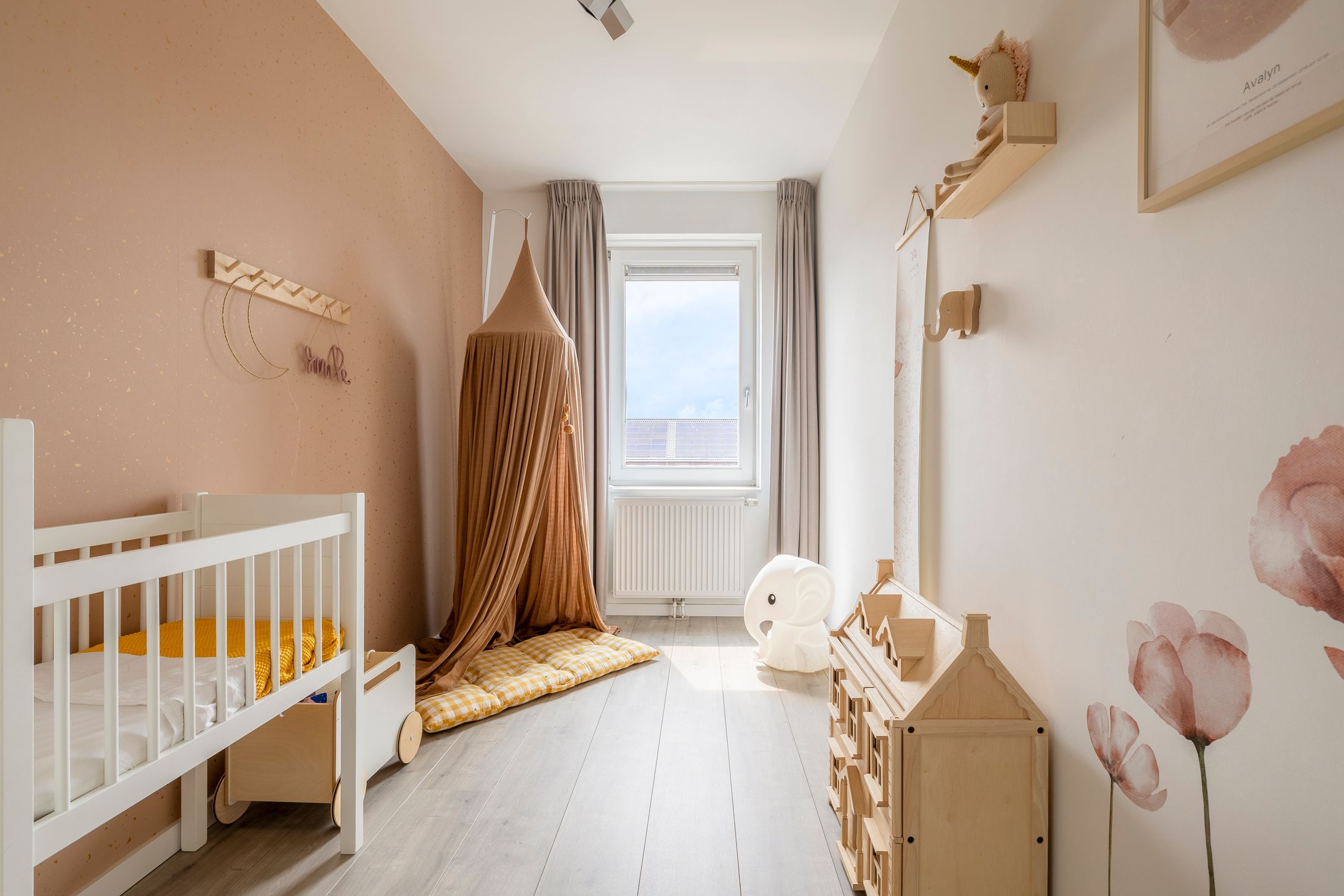 Foto 33 van Valeriaanweg 233