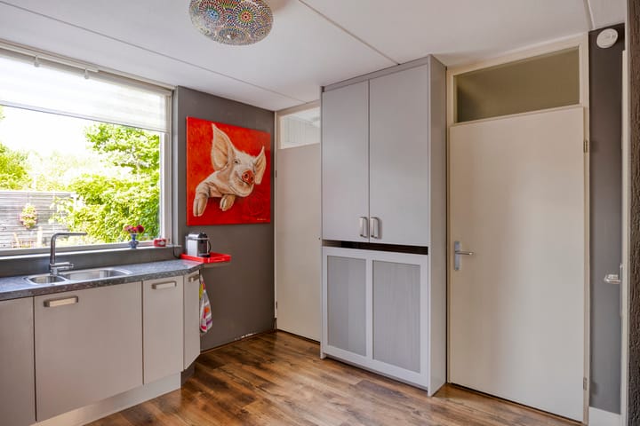 Foto 10 van B.A.A. Engelbertinklaan 160