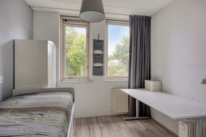 Foto 20 van B.A.A. Engelbertinklaan 160