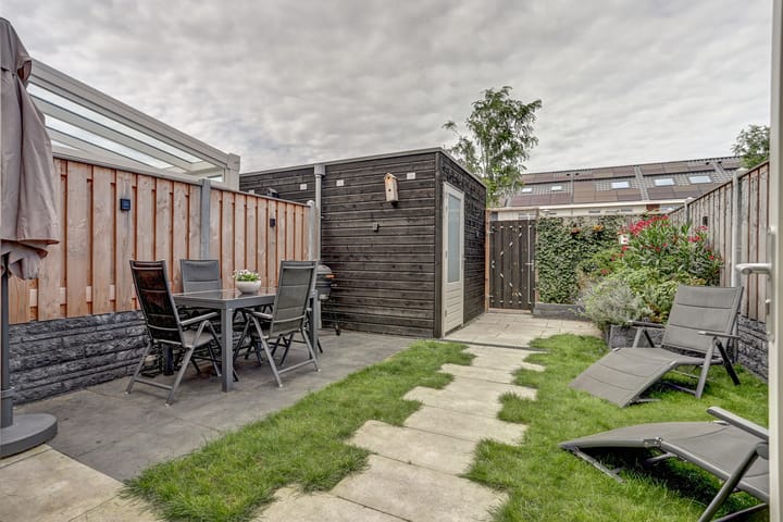 Foto 22 van Edgar du Perronstraat 15