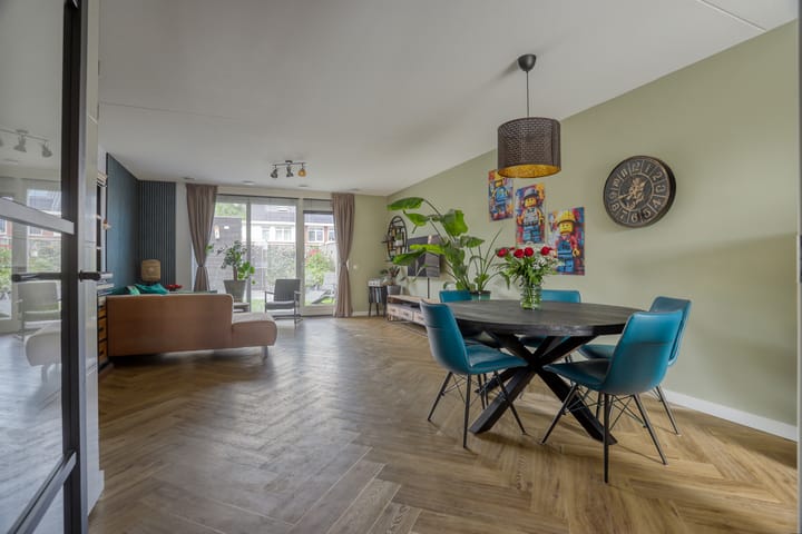 Foto 4 van Edgar du Perronstraat 15