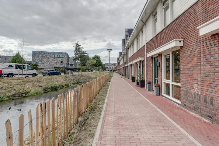 Foto 27 van Edgar du Perronstraat 15