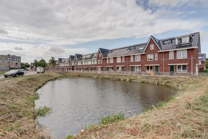 Foto 29 van Edgar du Perronstraat 15