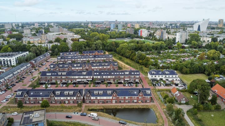 Foto 30 van Edgar du Perronstraat 15