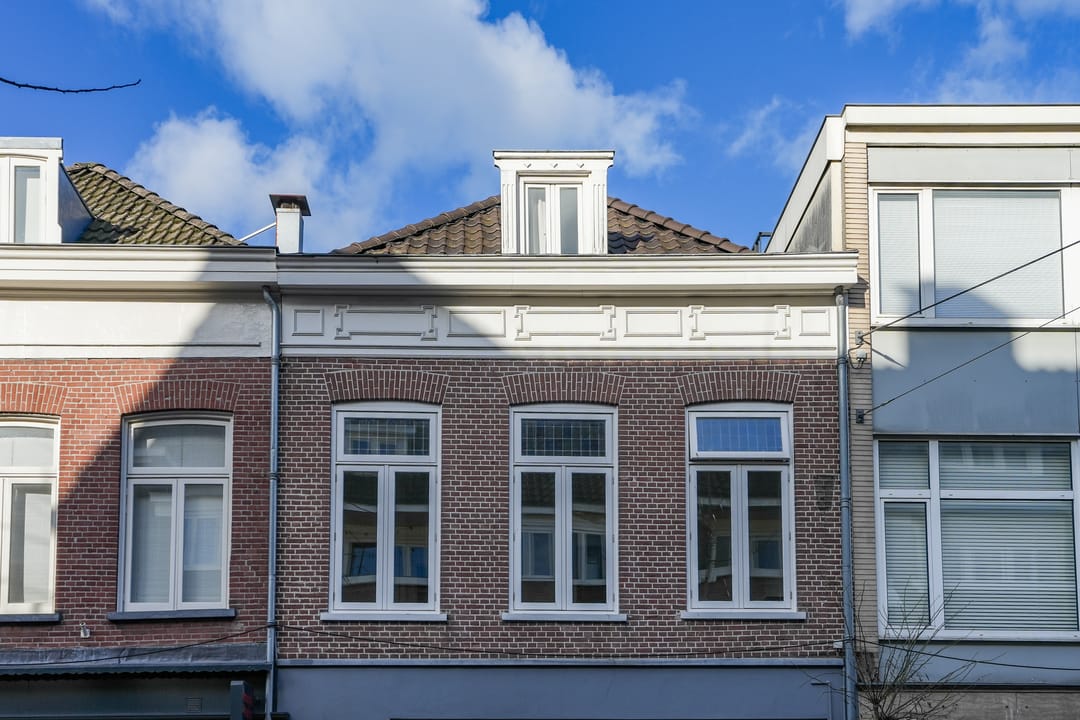 Photo 1 of van Welderenstraat 32