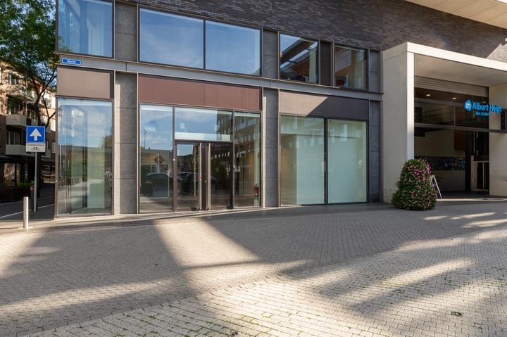 Markt 100, Geleen