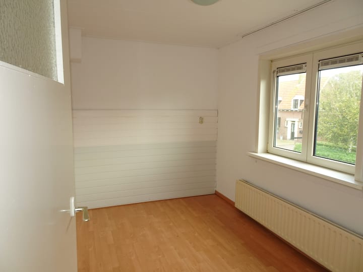 Photo 14 of Plantsoendwarsstraat 11