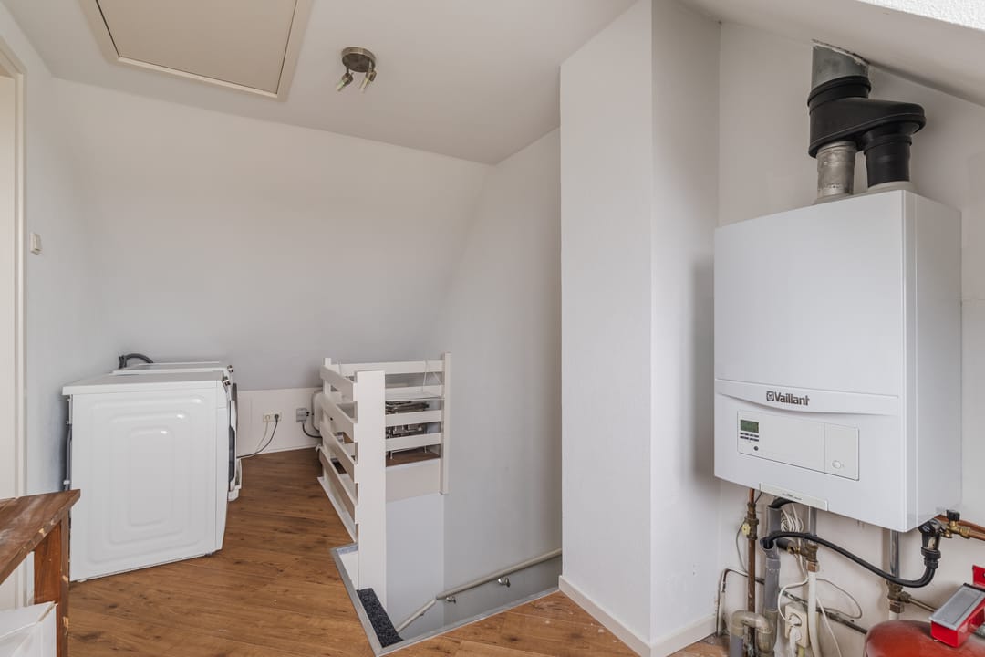 Photo 26 of van Limburg Stirumstraat 26