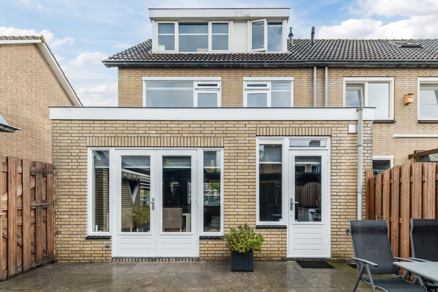 Photo 35 of van Limburg Stirumstraat 26