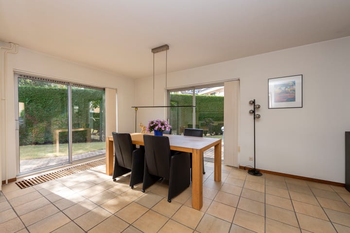 Photo 3 of Monseigneur Mutsaertsstraat 10