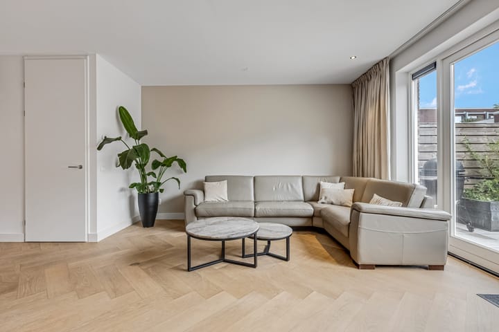 Photo 3 of Conerij 18