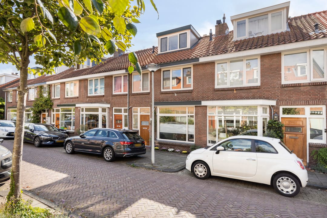 Photo 38 of Hugo de Vriesstraat 25