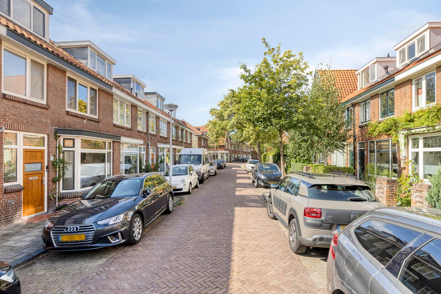 Photo 40 of Hugo de Vriesstraat 25