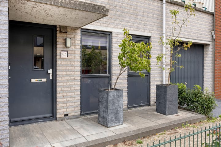 Foto 7 van Hoefsmid 9