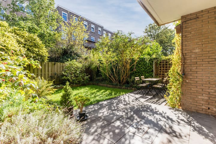 Photo 3 of Spreeuwenpark 38-A