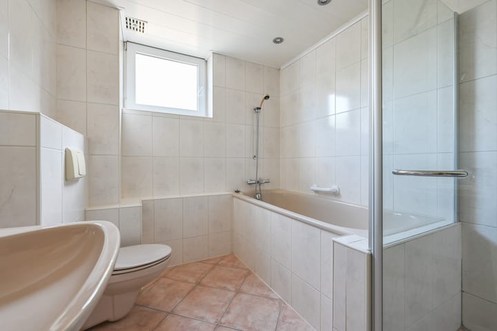 Foto 21 van Meerkoetstraat 13