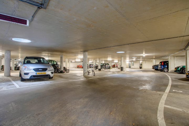 Photo 2 of De Wittenkade