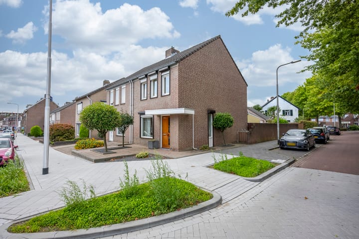 Foto 21 van Pleinstraat 25