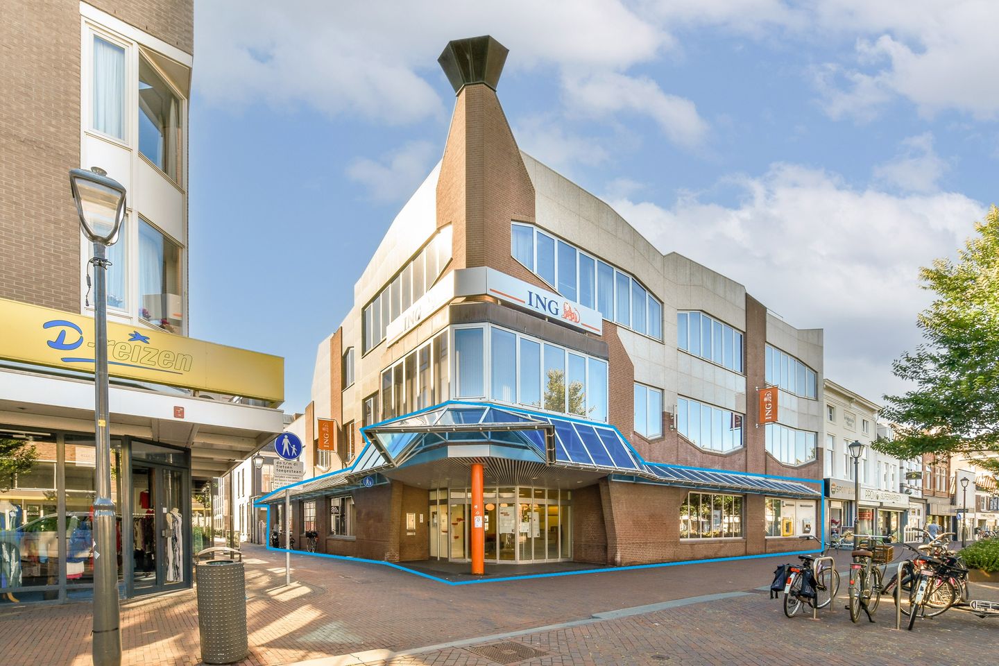 View photo 1 of Breestraat 35