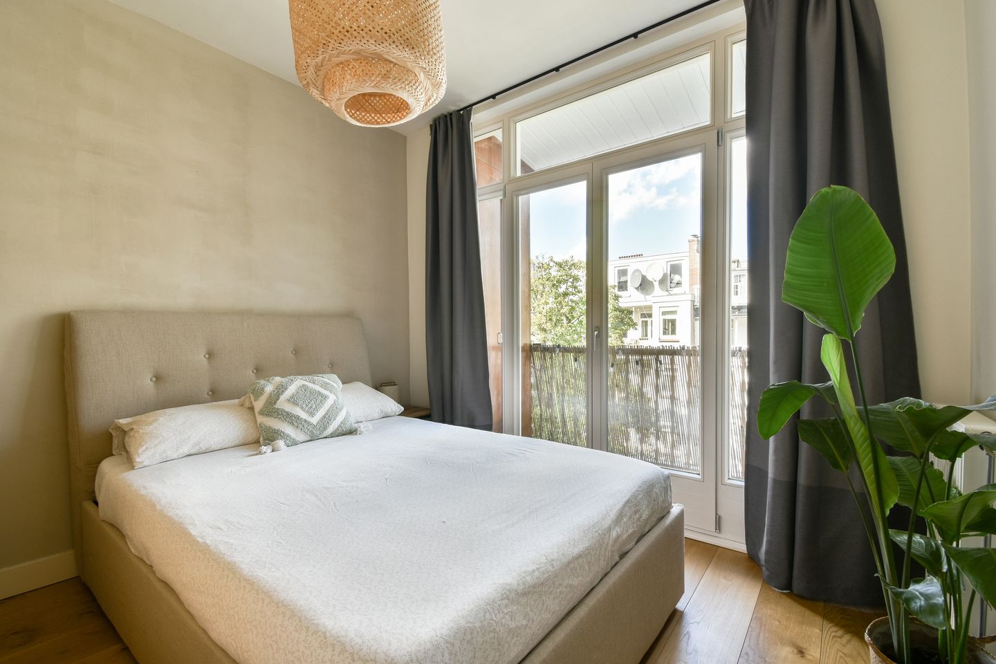 Photo 10 of Javastraat 67-3