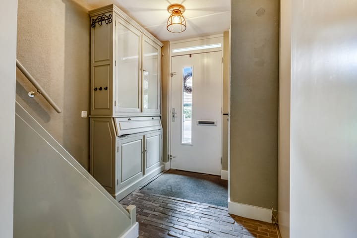 Photo 12 of Waterlelie 36