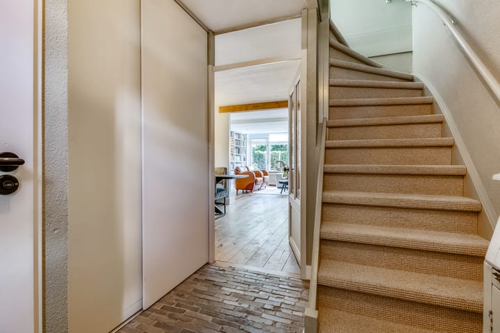 Photo 13 of Waterlelie 36