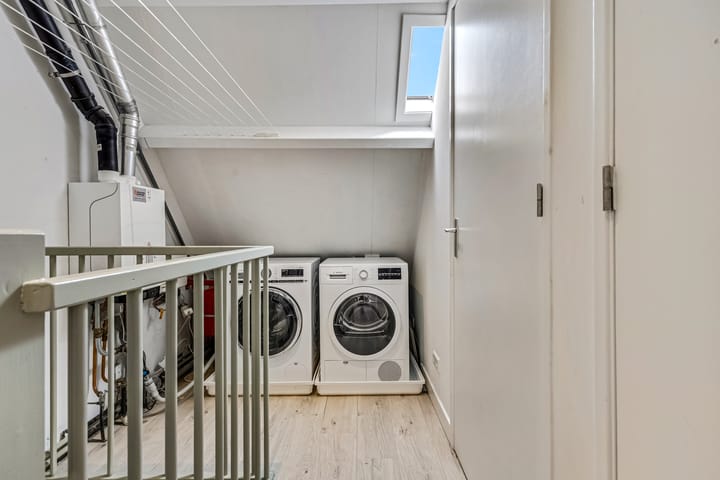 Photo 44 of Waterlelie 36