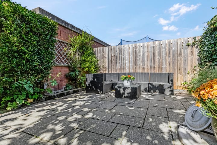 Photo 52 of Waterlelie 36