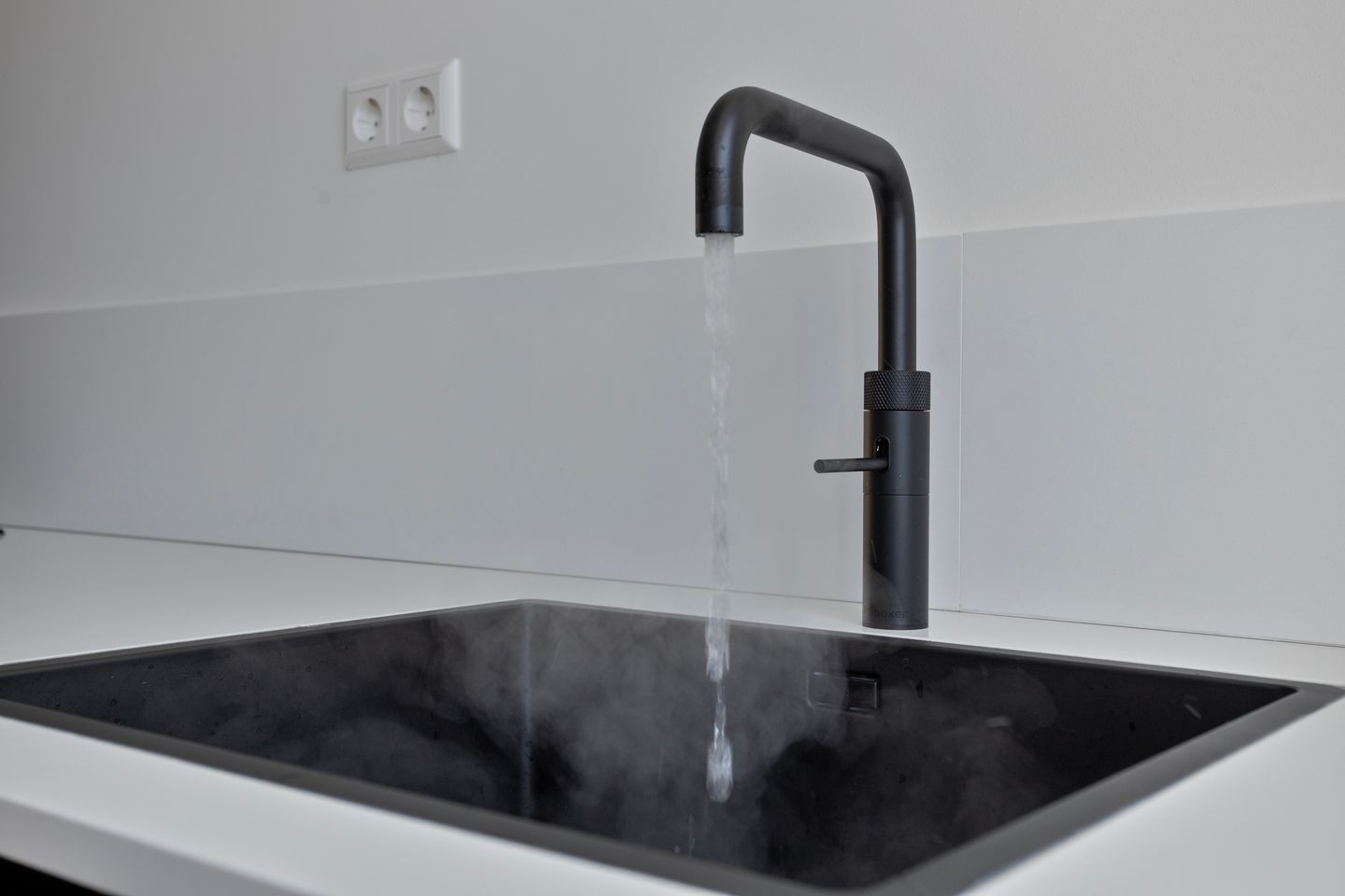 Foto 14 van John Kraaijkampstraat 12