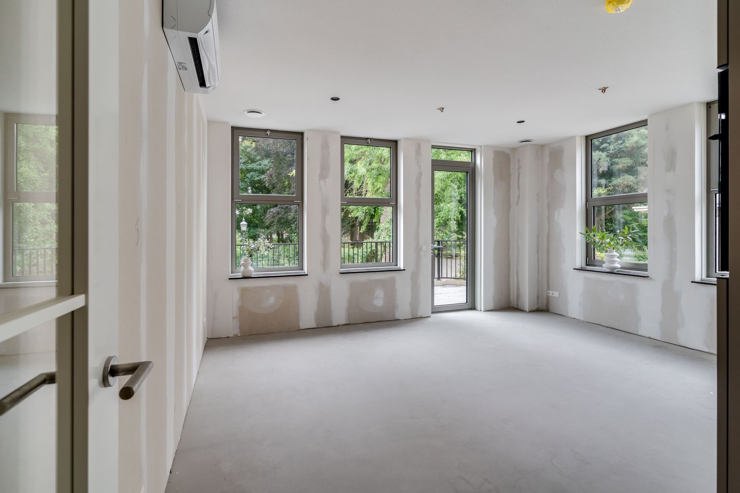 Foto 4 van Raadhuisplein 16