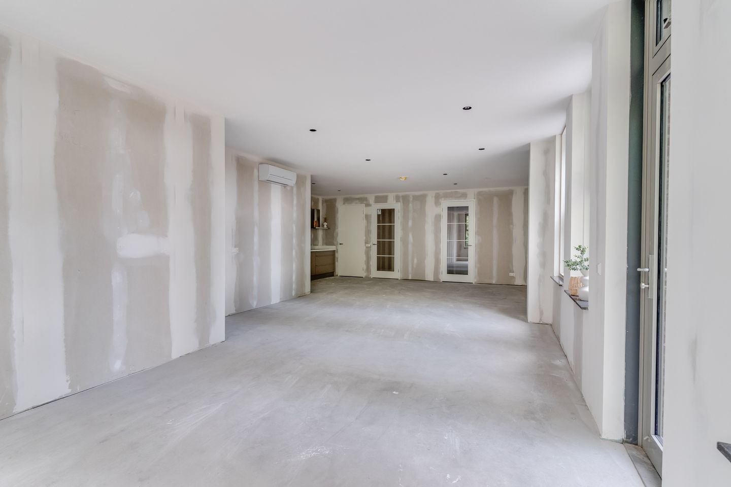 Photo 19 of Raadhuisplein 4