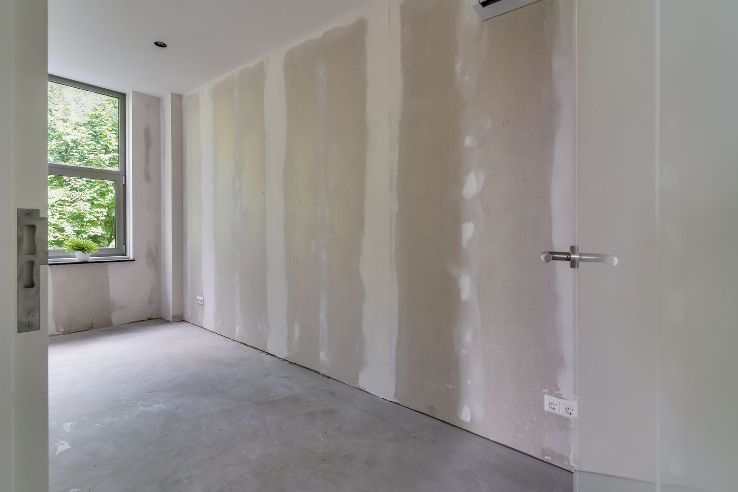 Photo 25 of Raadhuisplein 4