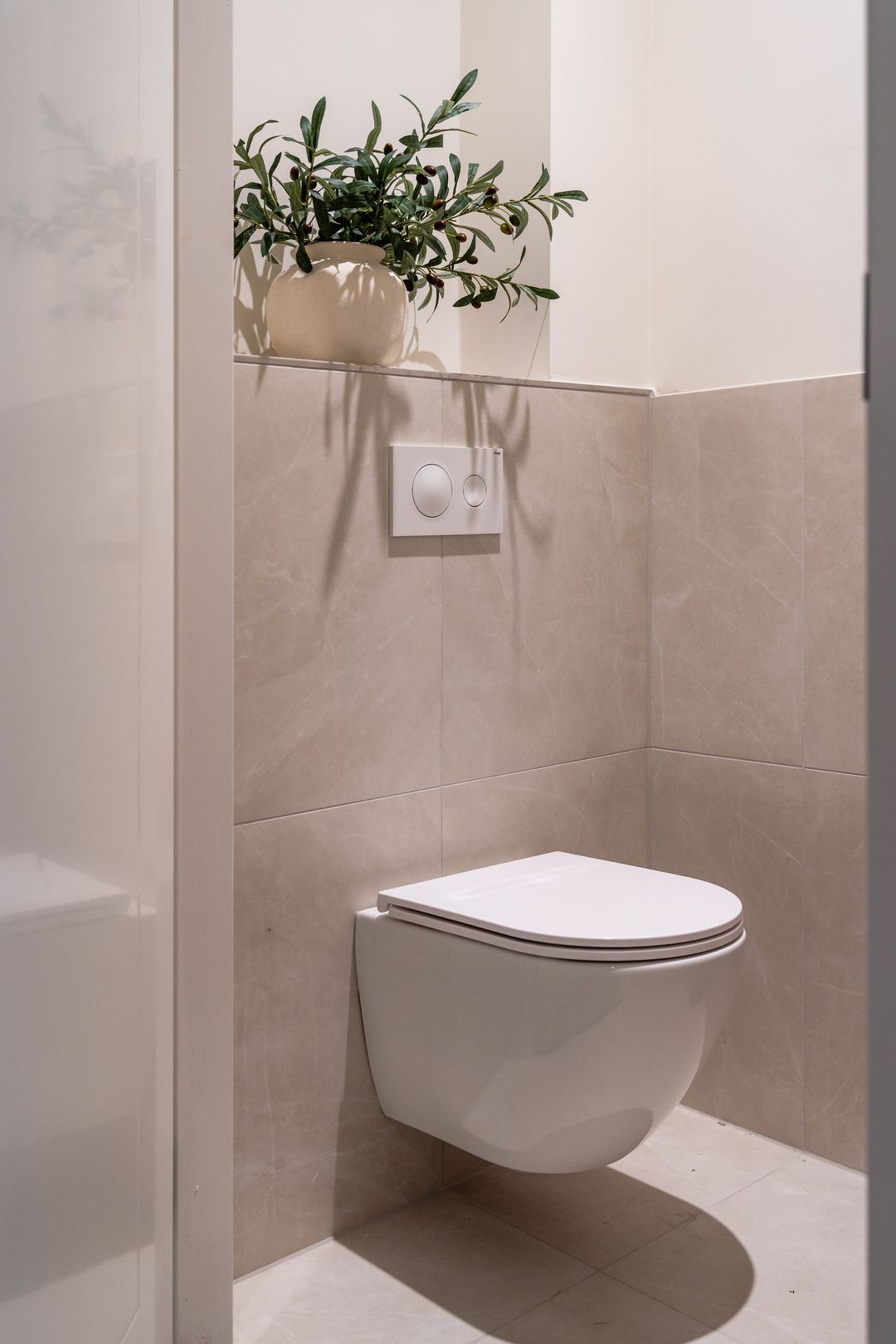 Photo 43 of Raadhuisplein 4