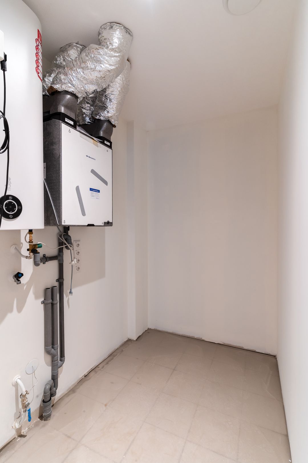 Photo 46 of Raadhuisplein 4