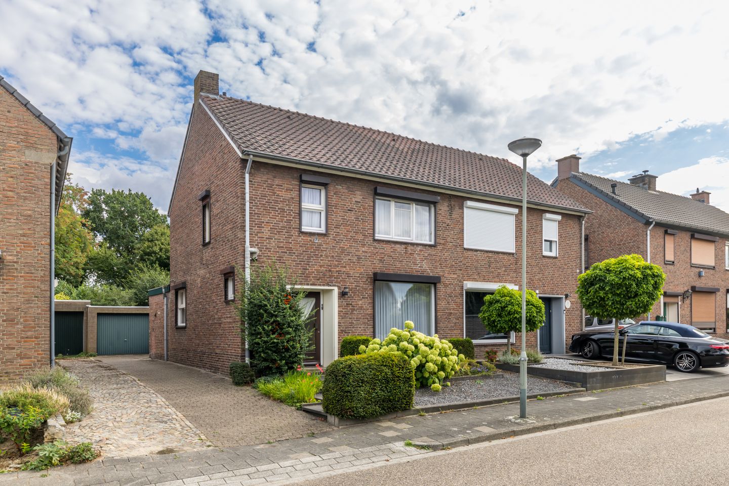 Foto 1 van Burg Strijkersstraat 29