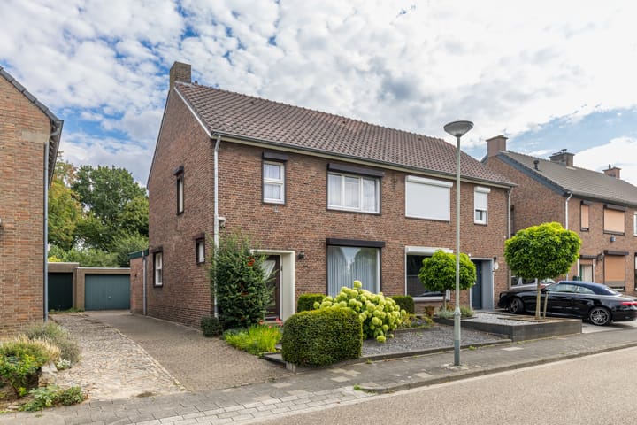 Burg Strijkersstraat 29