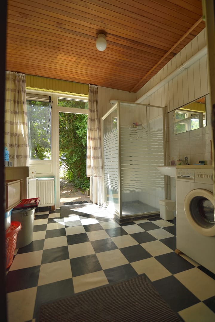 Photo 8 of Willemstraat 59