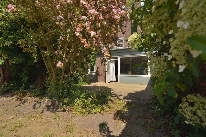 Photo 18 of Willemstraat 59