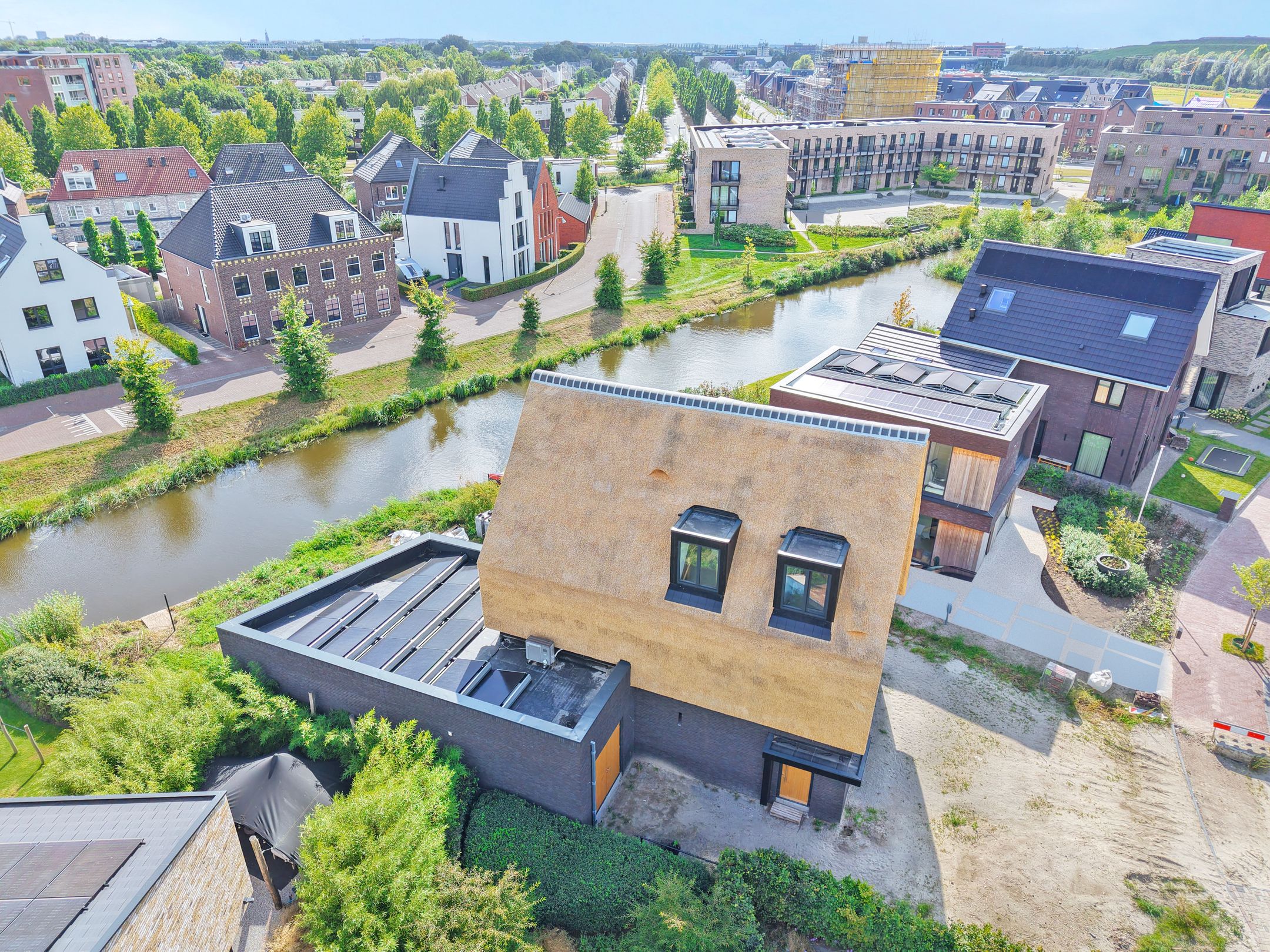 Foto 6 van Zaltbommelstraat 14