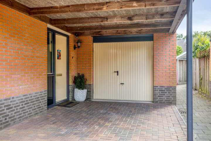 Foto 6 van Sientje van Houtenlaan 61