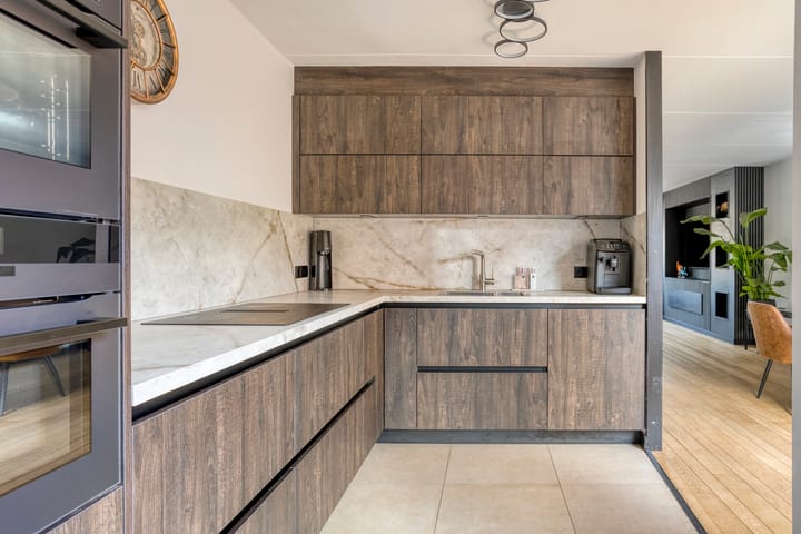 Foto 19 van Sientje van Houtenlaan 61