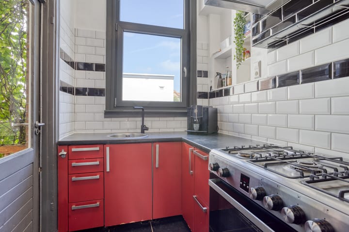 Photo 10 of Alexanderstraat 75