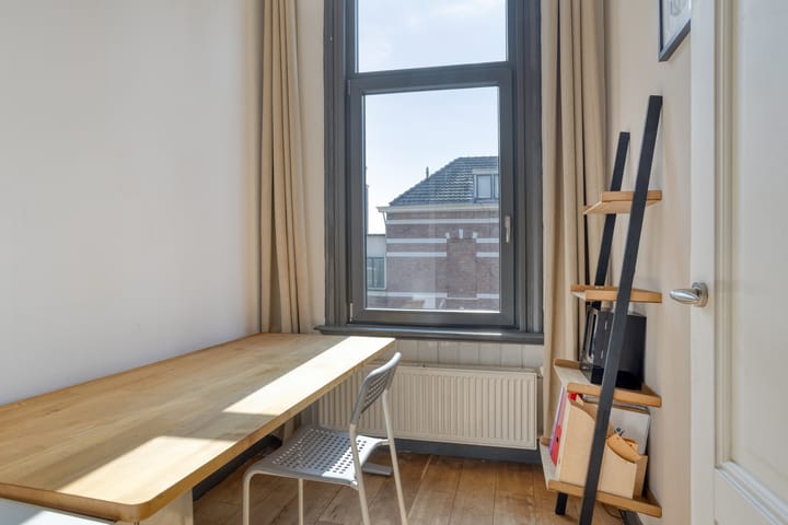 Photo 13 of Alexanderstraat 75