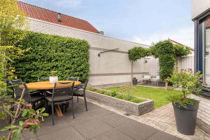 Photo 3 of Schoolstraat 65