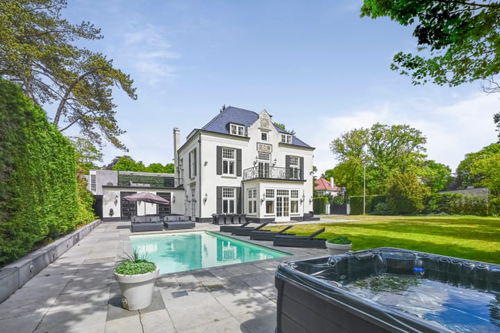 Mr. H. Enschedéweg 24