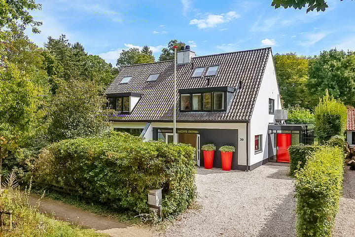 Foto 9 van Mevrouw Leinweberlaan 30