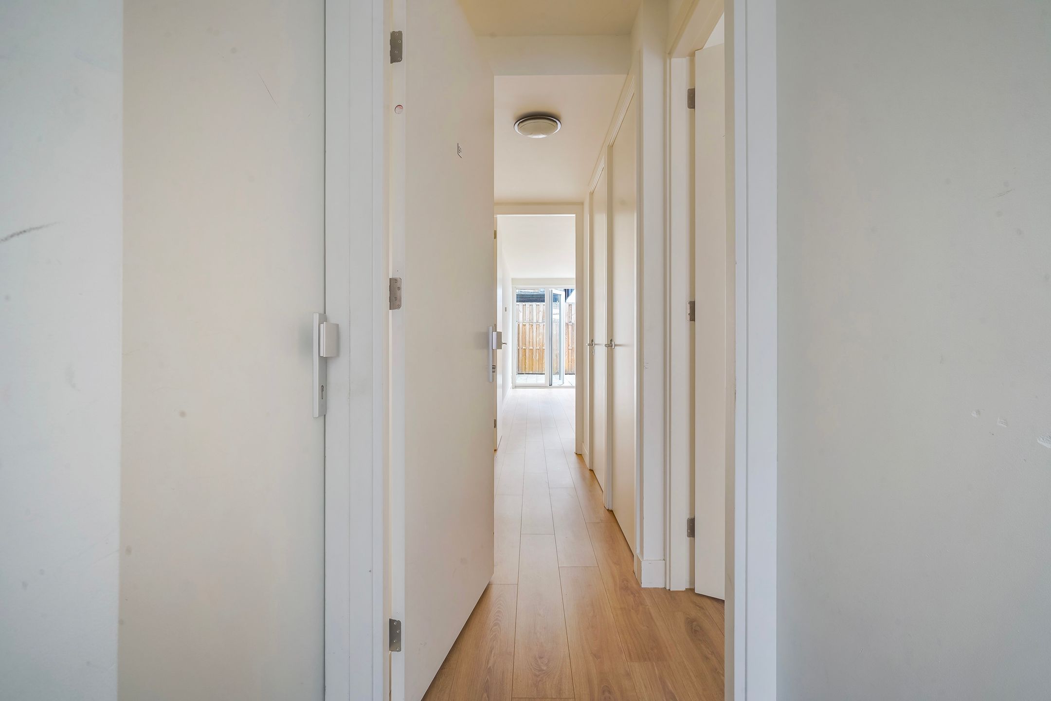 Photo 3 of Lyonnetstraat 9-D
