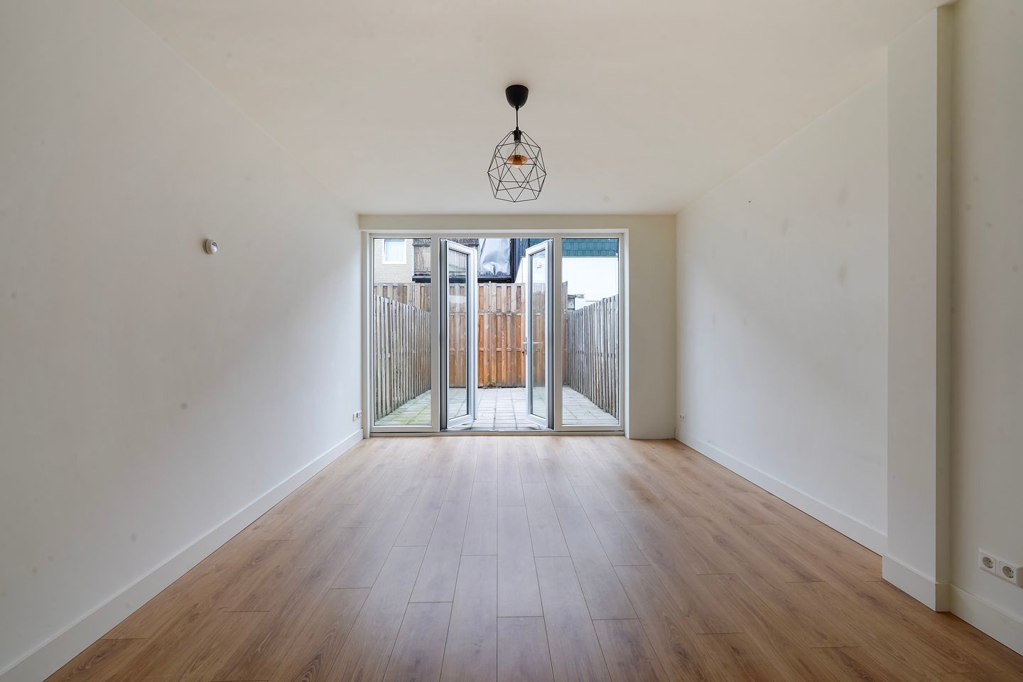 Photo 5 of Lyonnetstraat 9-D