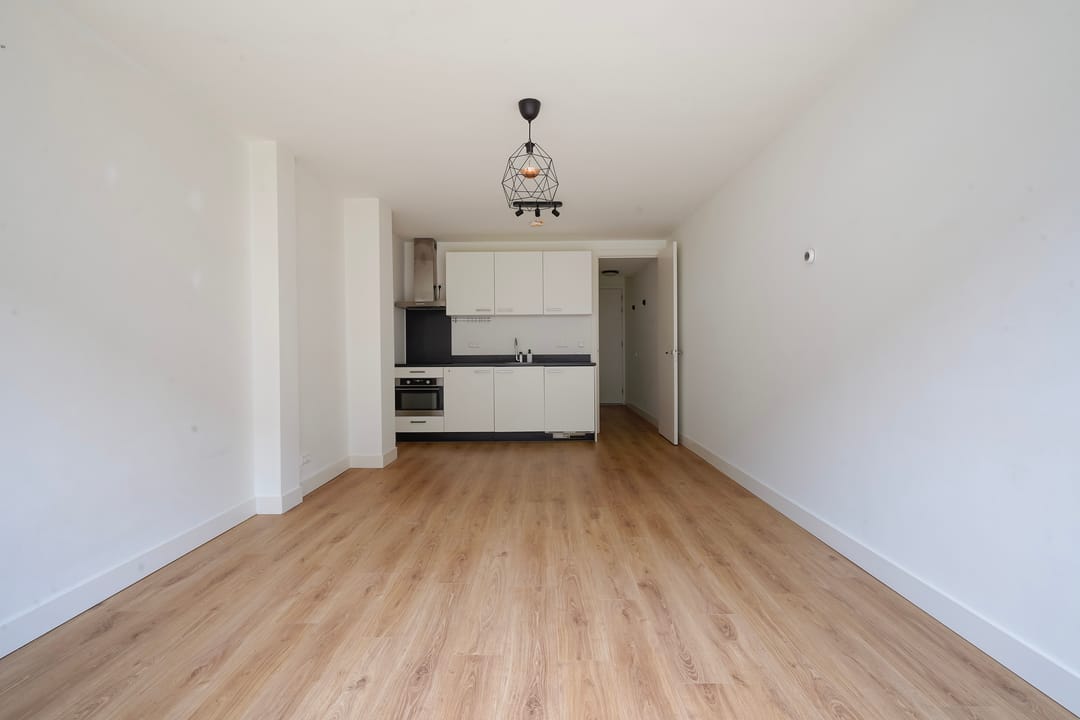 Photo 13 of Lyonnetstraat 9-D