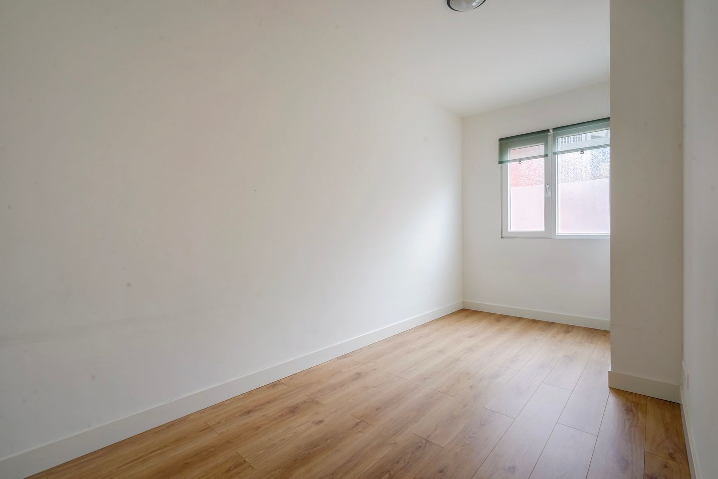Photo 19 of Lyonnetstraat 9-D